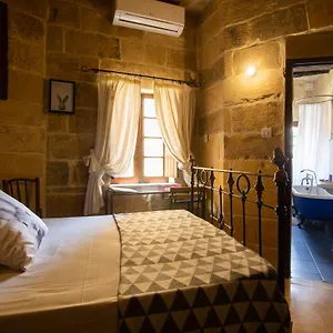Guest house The Burrow, Tarxien